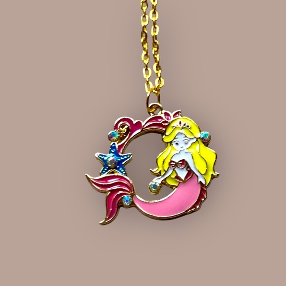 Jewelry - Gold Mermaid Pendant Necklace ‘Arista’ Little Mermaid